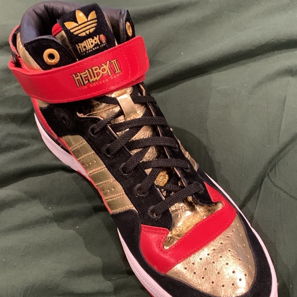 Adidas Originals x Hellboy The Golden Army Limited Edition Forum Mid Sneakers - Picture 5 of 6